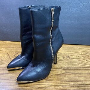 Saks Fifth Avenue RED Womens 5.5M‎ Gold Toe Stiletto Ankle Boots Black Leather